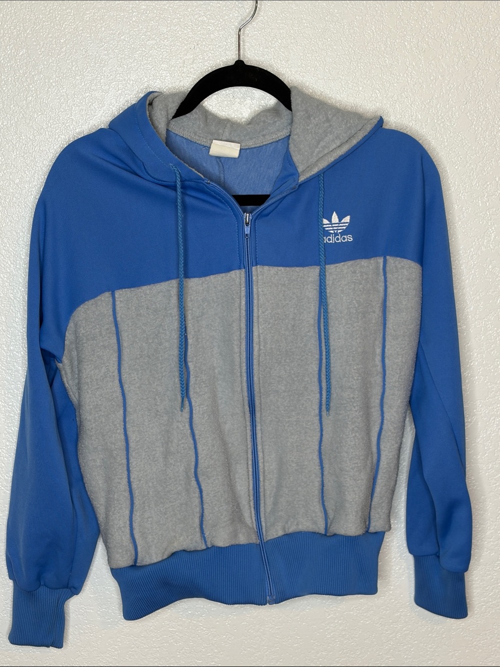 Adidas Blue & Gray Very Vintage Terry Cloth Accents Activewear Hoodie Size Med